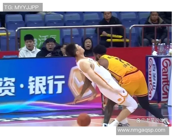 记者：贺希宁在更衣室泼王浩然一身水 这场绝杀提振了全队的士气