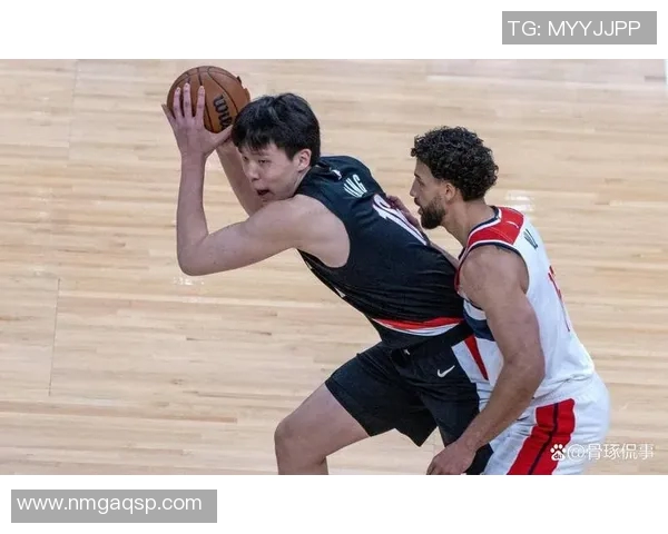 能好好打场球了！拓记：杨瀚森被下放 将不会随队前往菲尼克斯